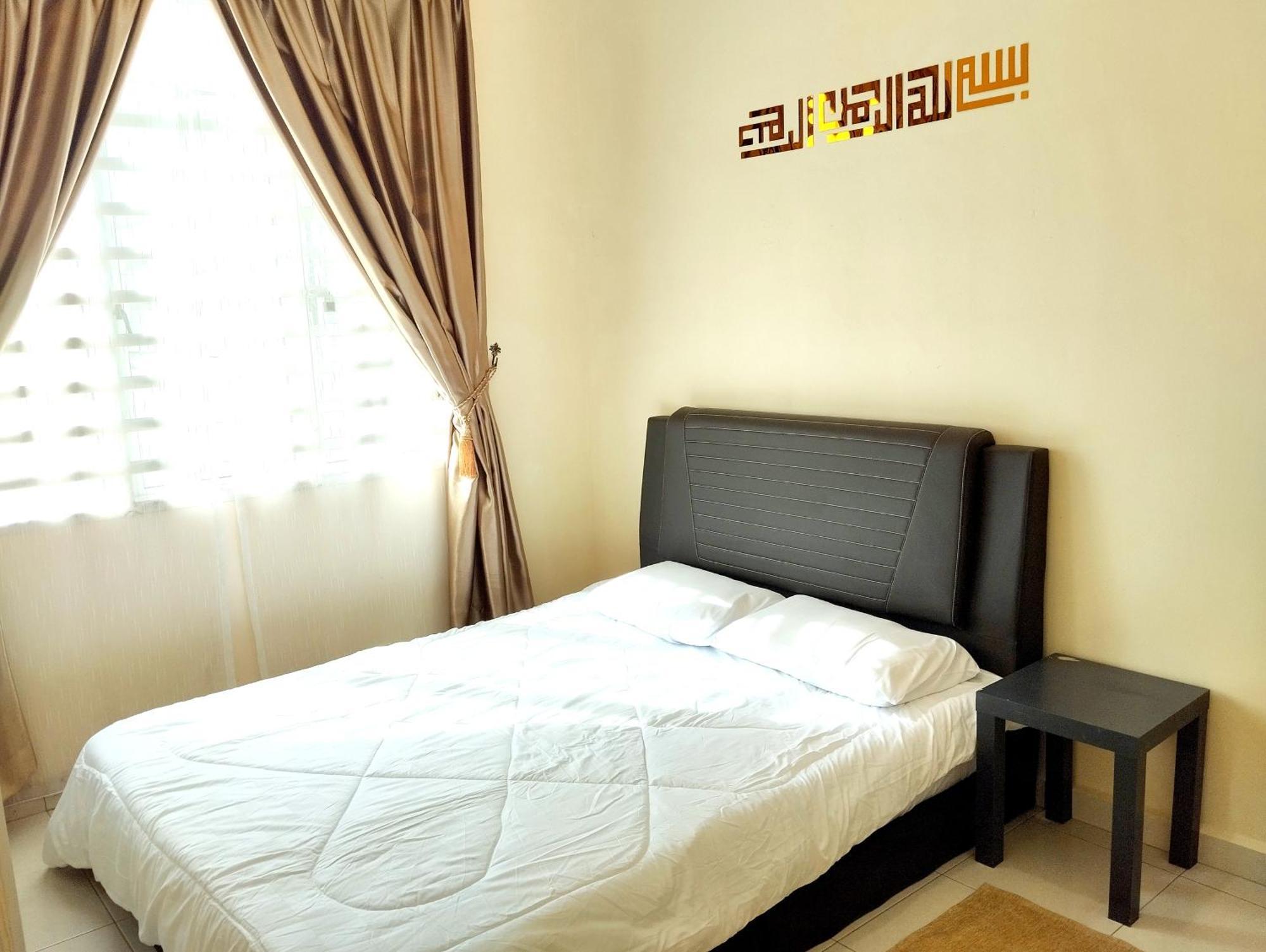 Cosy Casa Hana 4Br 3B クアンタン エクステリア 写真